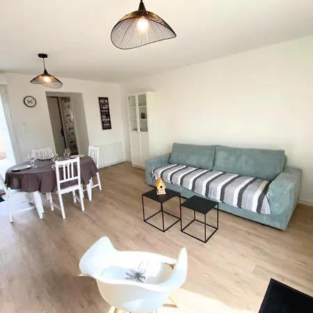 Les Gites De Beau Village - Futuroscope Apartamento *